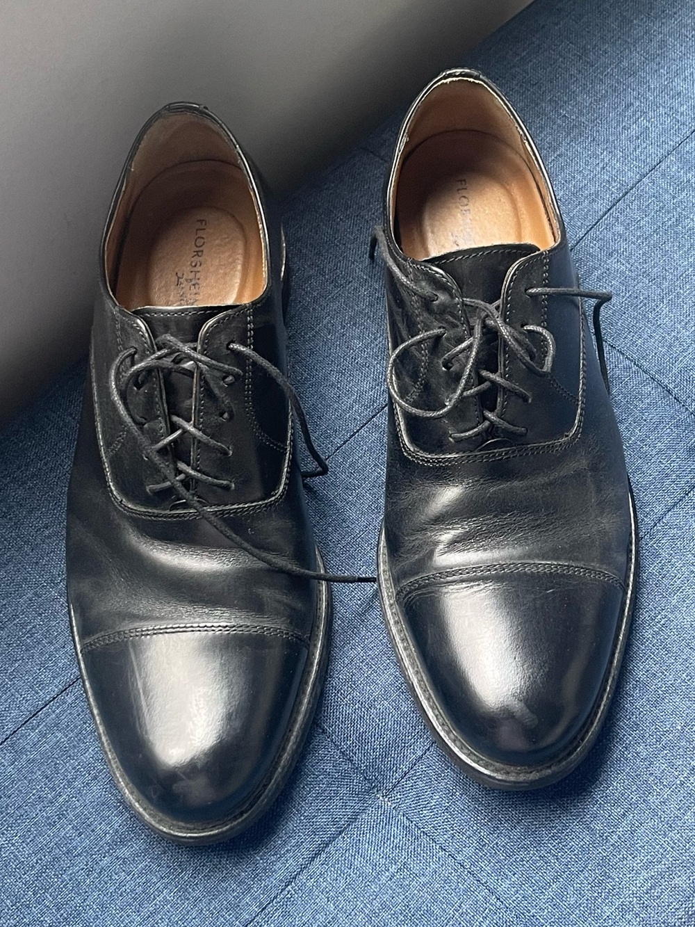 Florsheim Gallo Cap Ox Black Leather Shoes Size 8.5 D SOLE NEEDS REPAIR~Sale!!!!